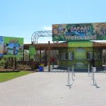 Image of Outdoor Park Entrance Sign at Safari Niagara in Fort Erie Ontario | Niagara